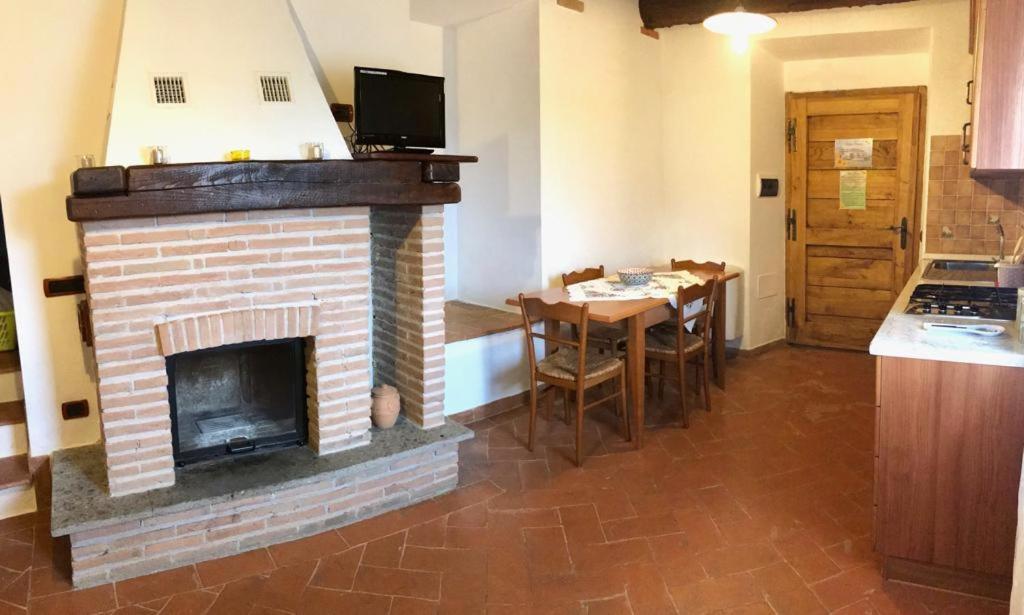 Agriturismo Podere Casano Radicofani Eksteriør bilde